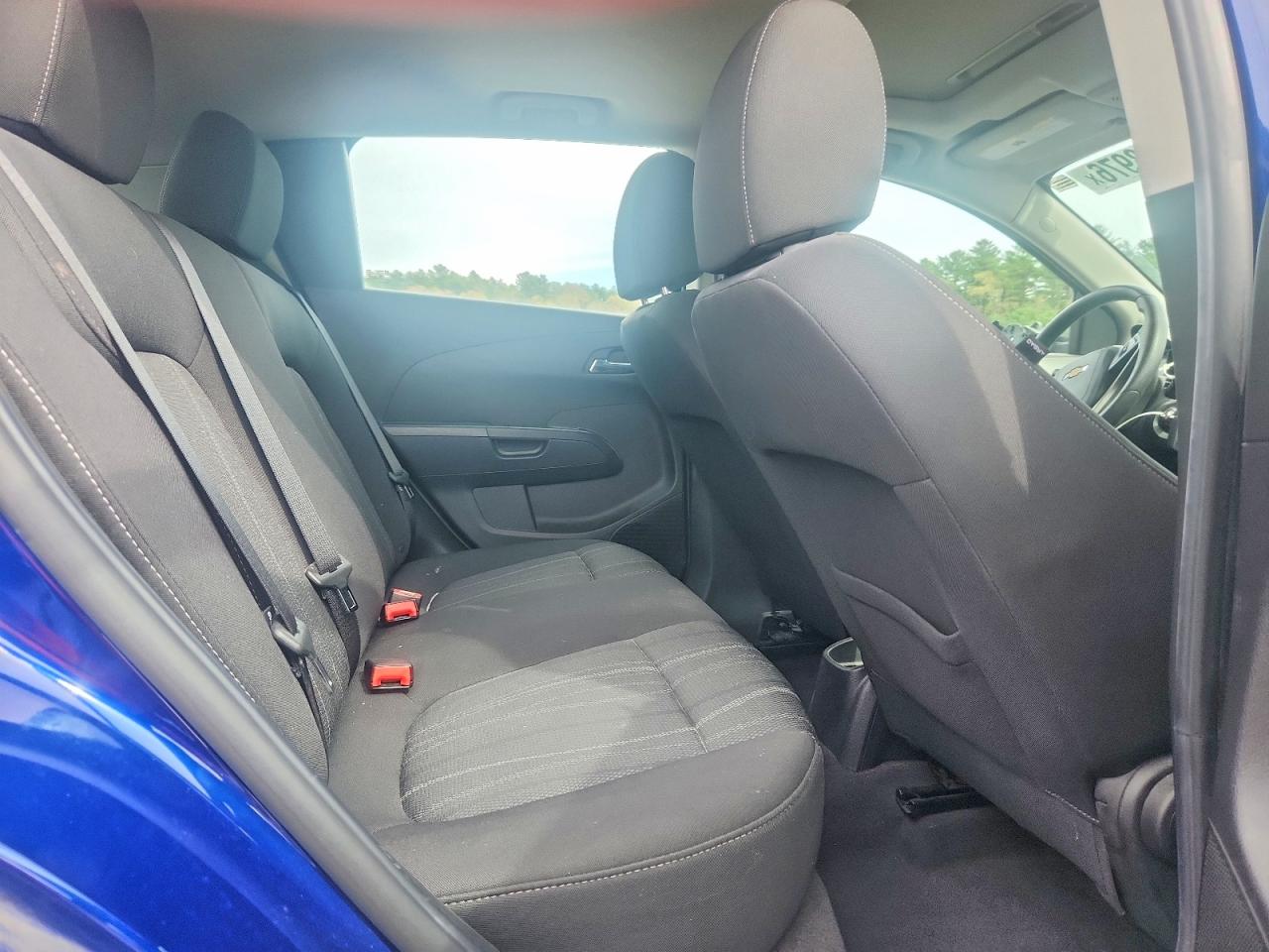 2014 CHEVROLET SONIC LT photo 10