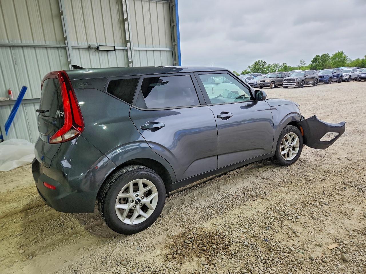 2022 KIA SOUL LX photo 7