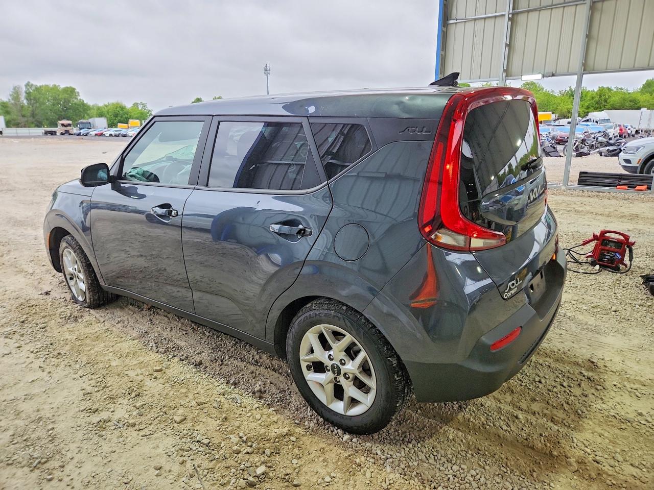 2022 KIA SOUL LX photo 4