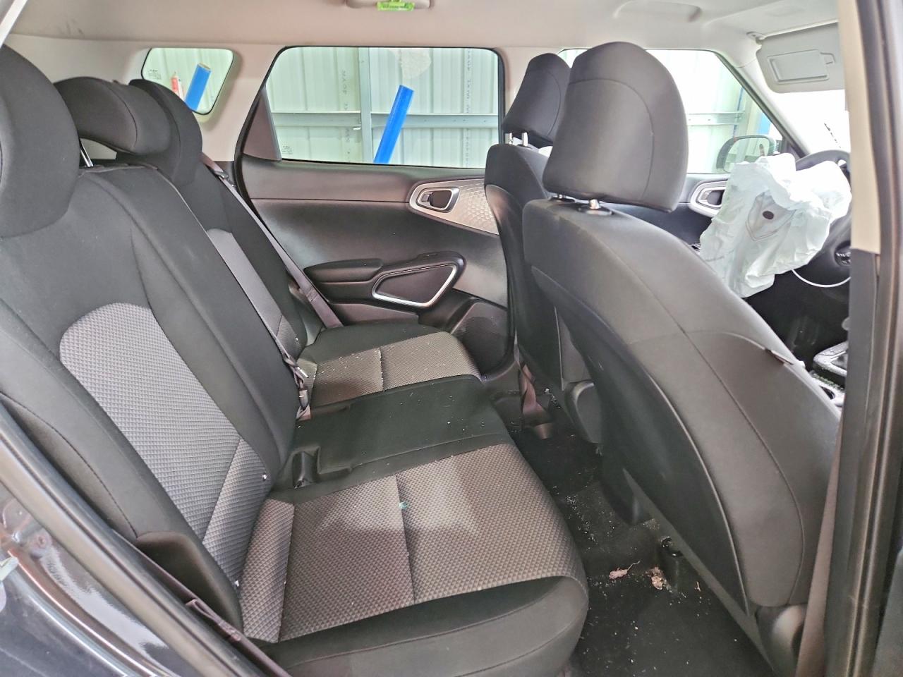 2022 KIA SOUL LX photo 31