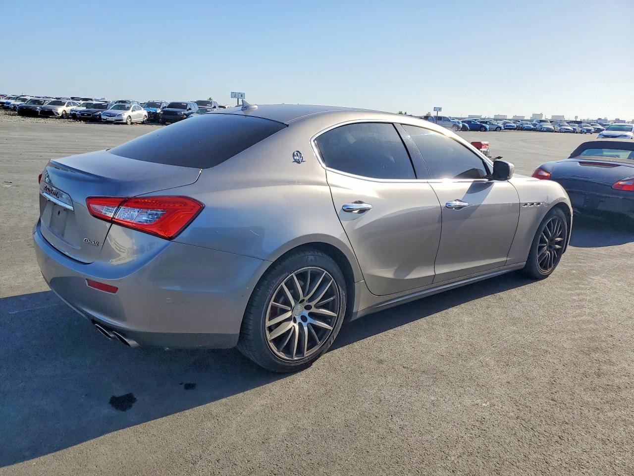 2016 MASERATI GHIBLI photo 7