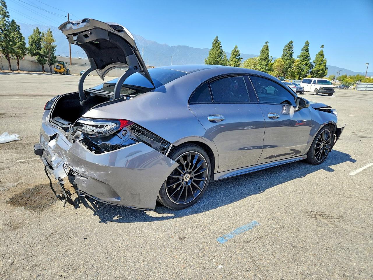 2023 MERCEDES-BENZ CLA 250 photo 3