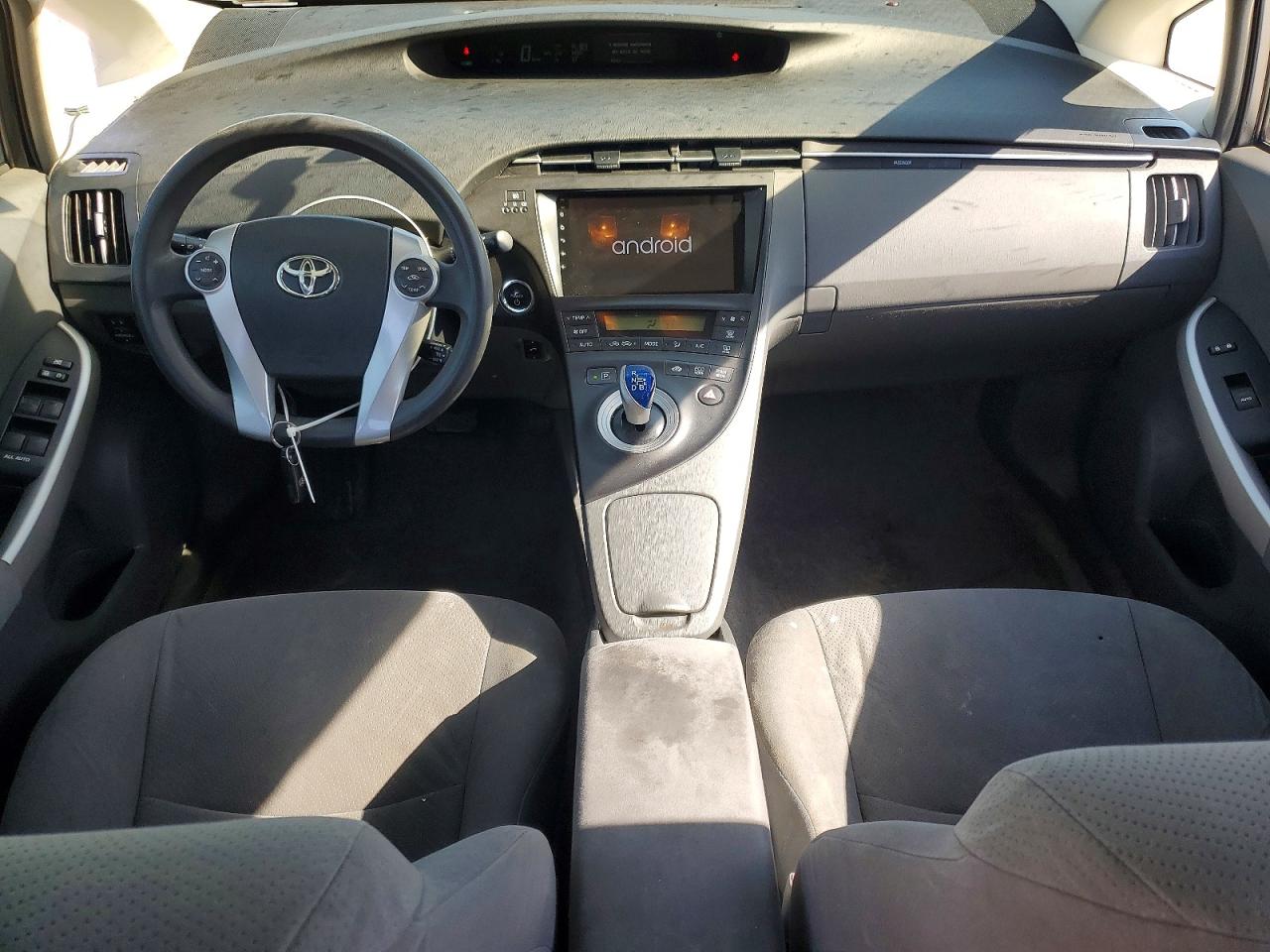 2010 TOYOTA PRIUS II photo 15