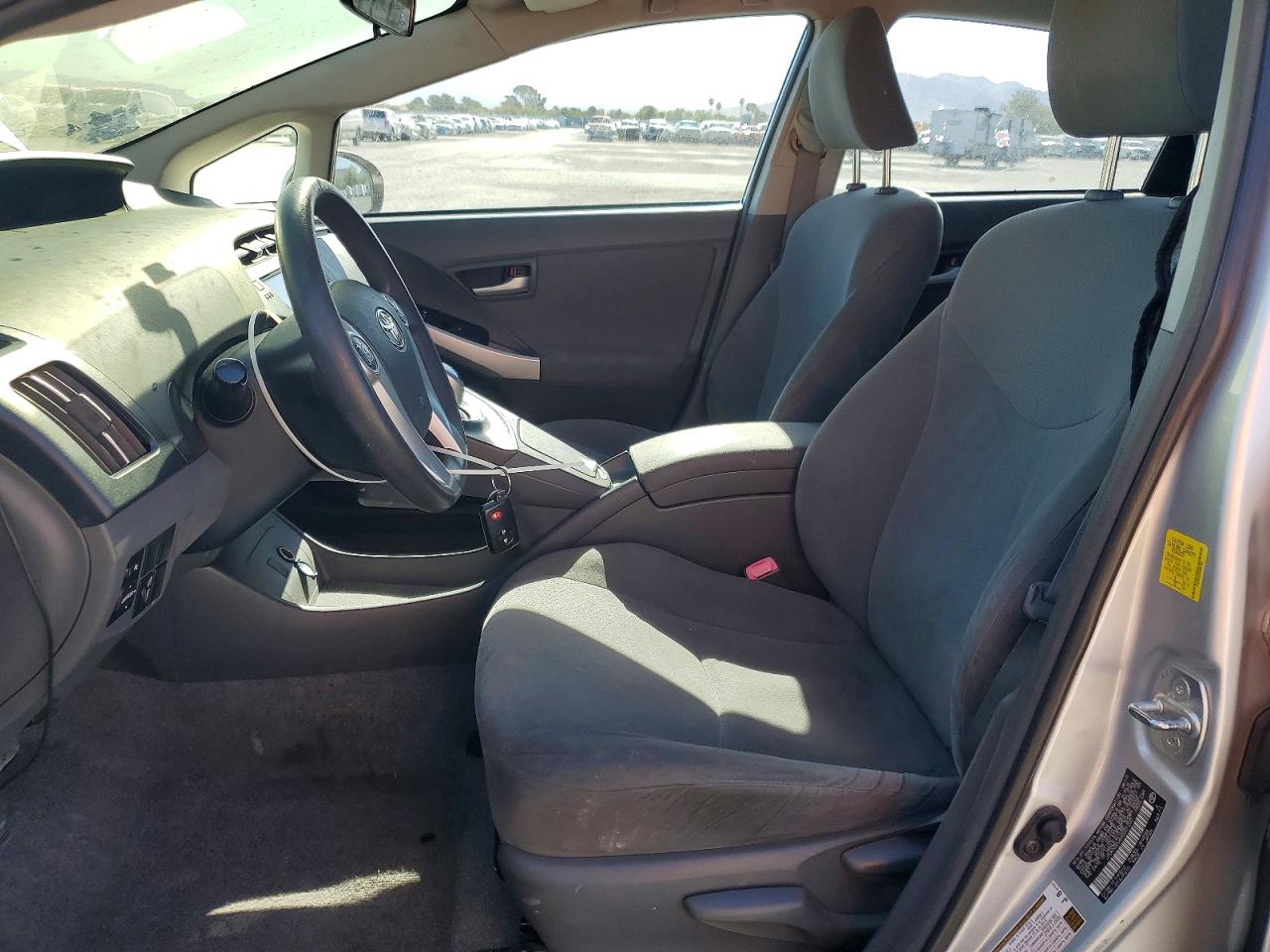 2010 TOYOTA PRIUS II photo 13