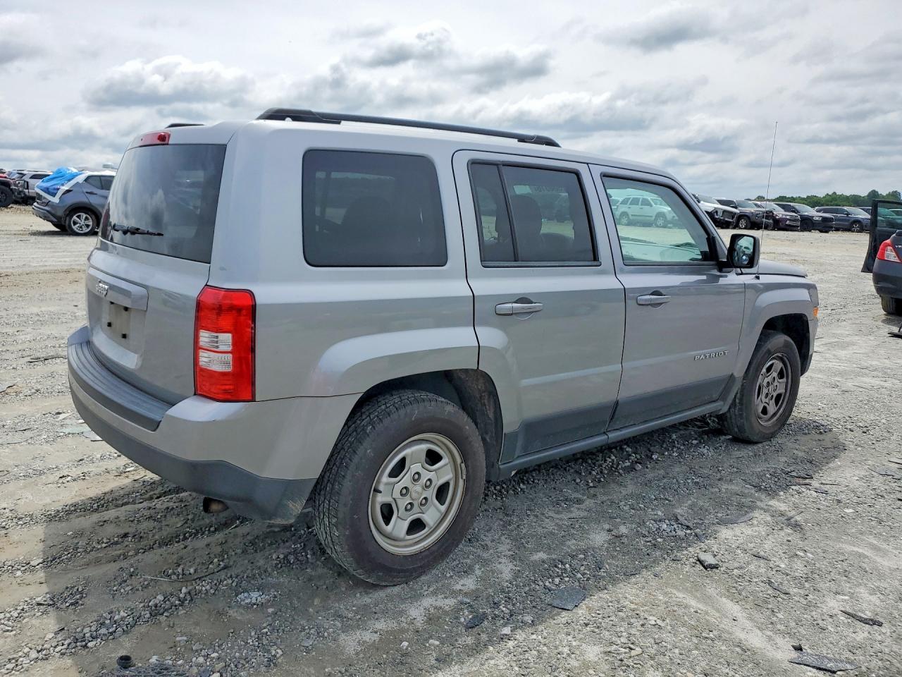 2014 JEEP PATRIOT SPORT photo 5