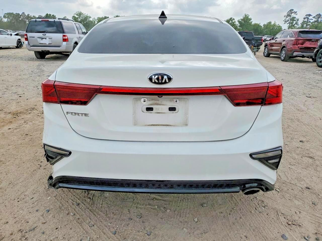 2020 KIA FORTE LXS photo 6