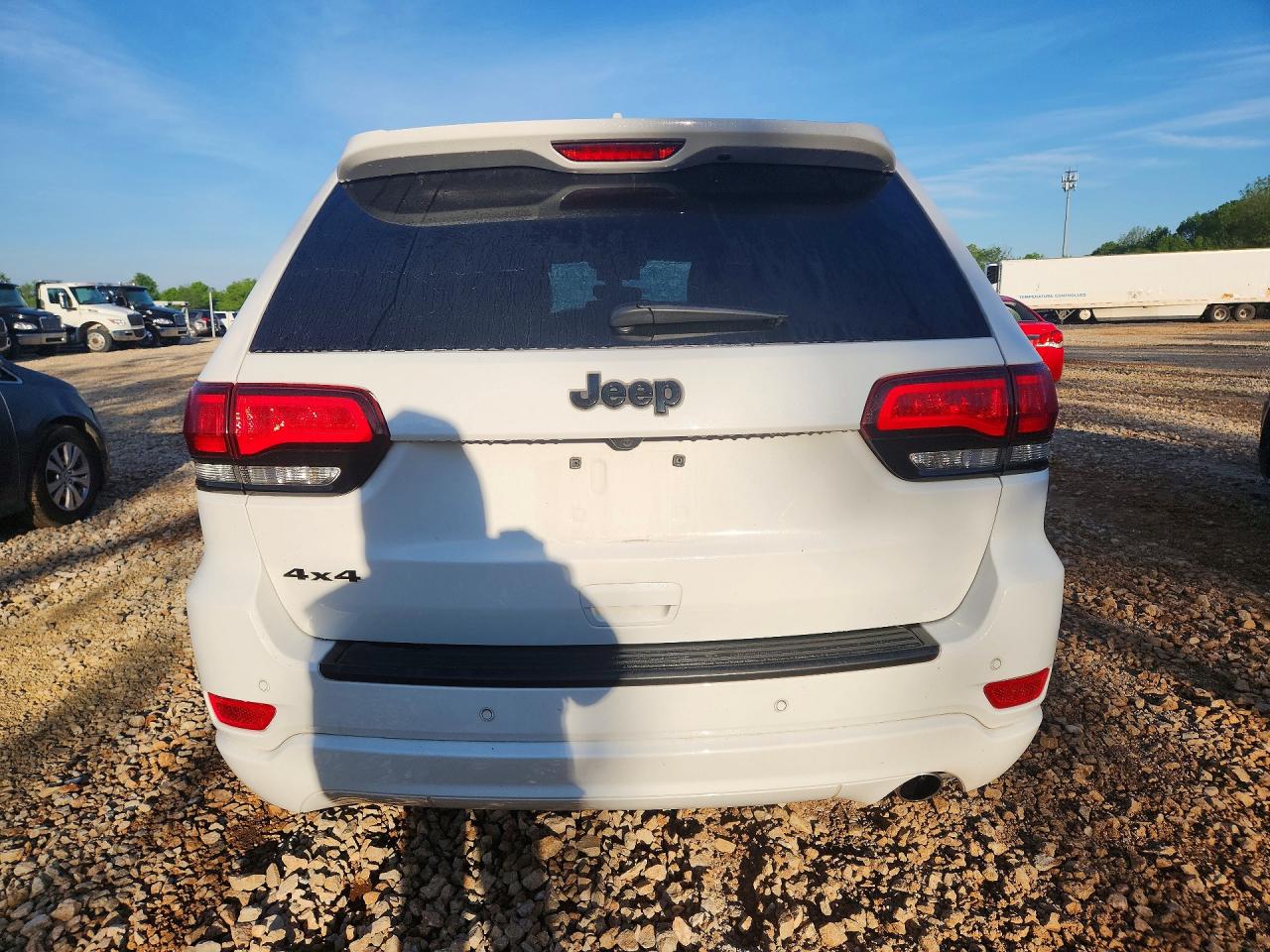2022 JEEP GRAND CHEROKEE LAREDO E photo 16
