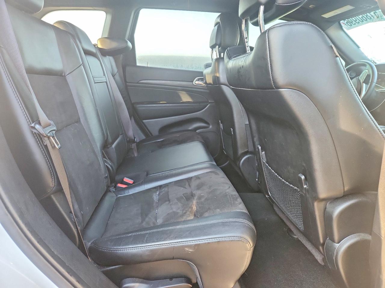2022 JEEP GRAND CHEROKEE LAREDO E photo 28