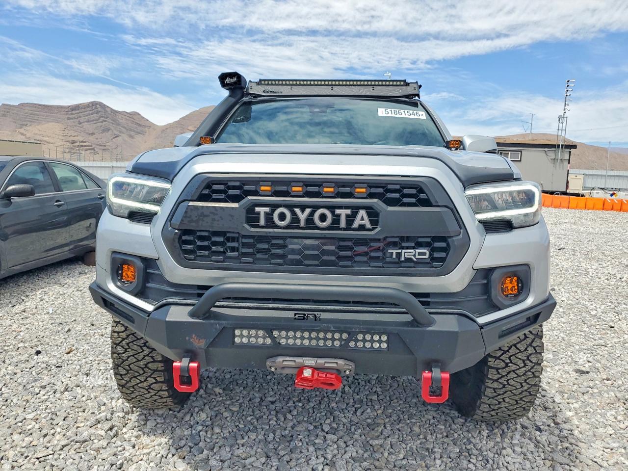 2022 TOYOTA TACOMA TRD OFF-ROAD photo 13