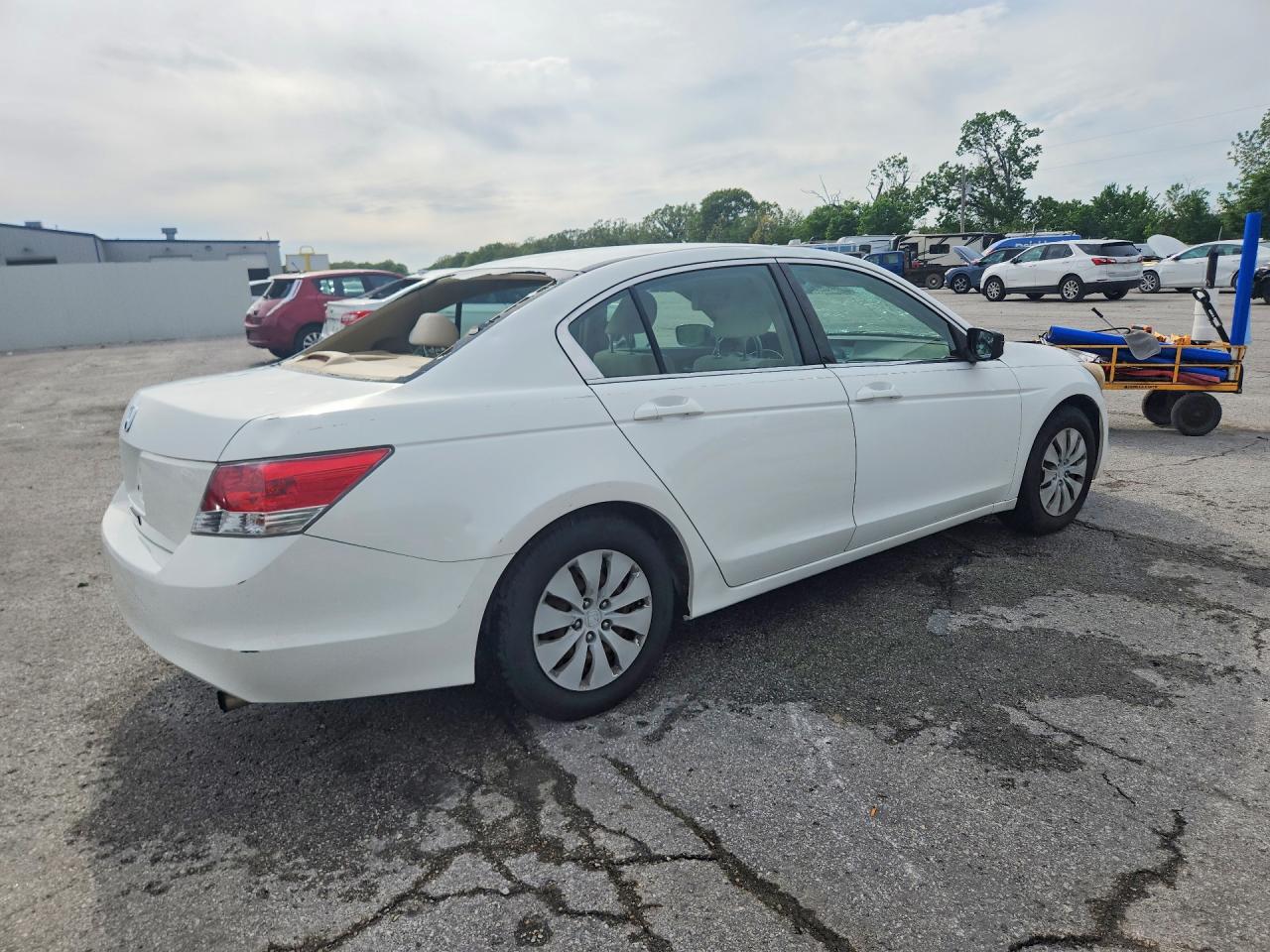 2009 HONDA ACCORD LX photo 5