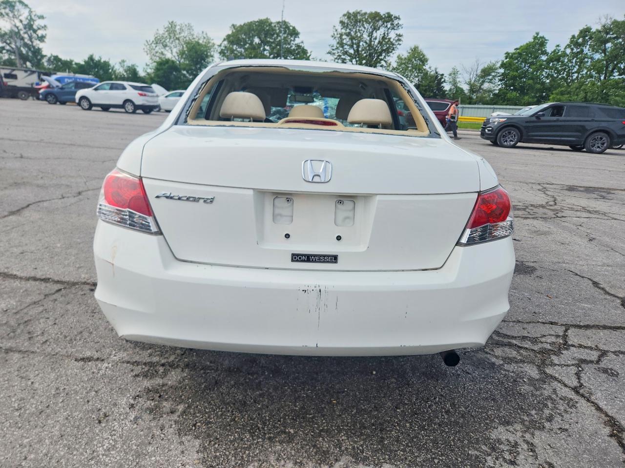 2009 HONDA ACCORD LX photo 11