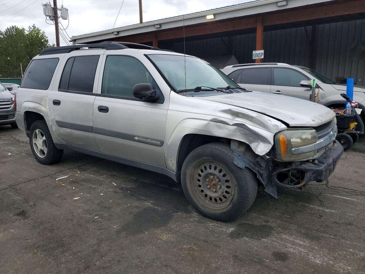 2004 CHEVROLET TRAILBLAZER EXT LS photo 4