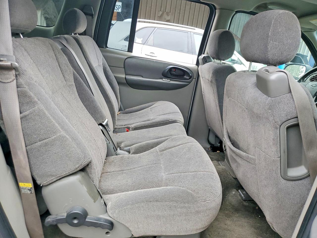 2004 CHEVROLET TRAILBLAZER EXT LS photo 11