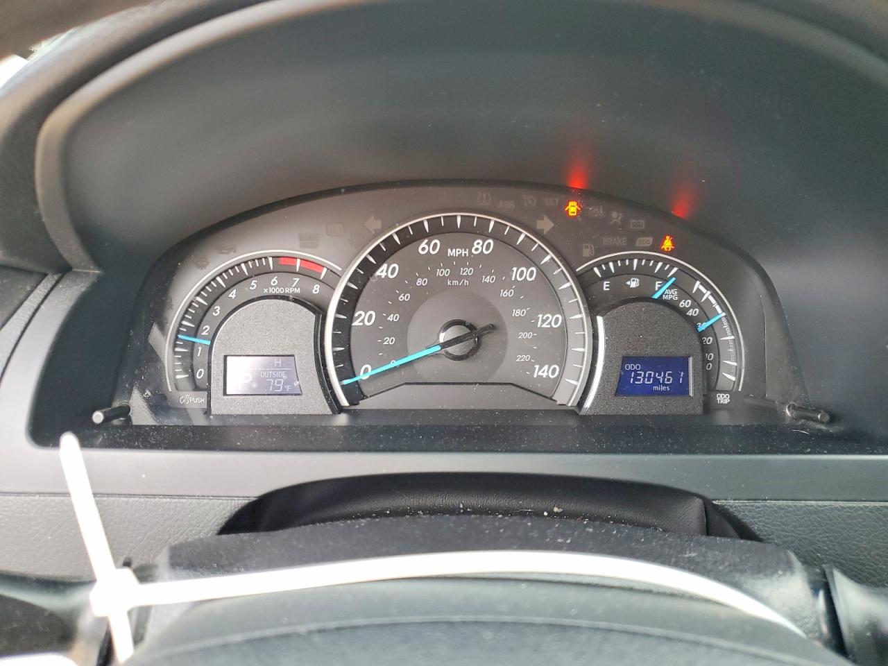 2015 TOYOTA CAMRY LE photo 17