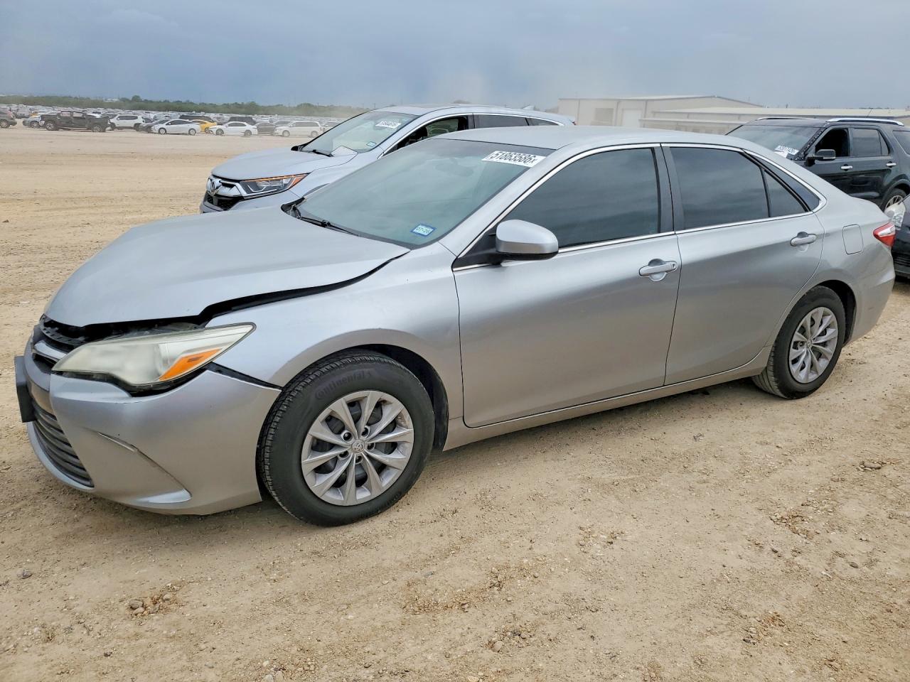 2015 TOYOTA CAMRY