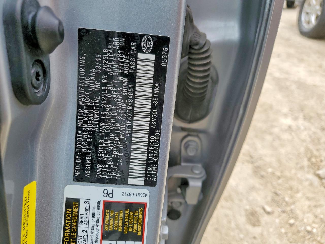 2015 TOYOTA CAMRY LE photo 23
