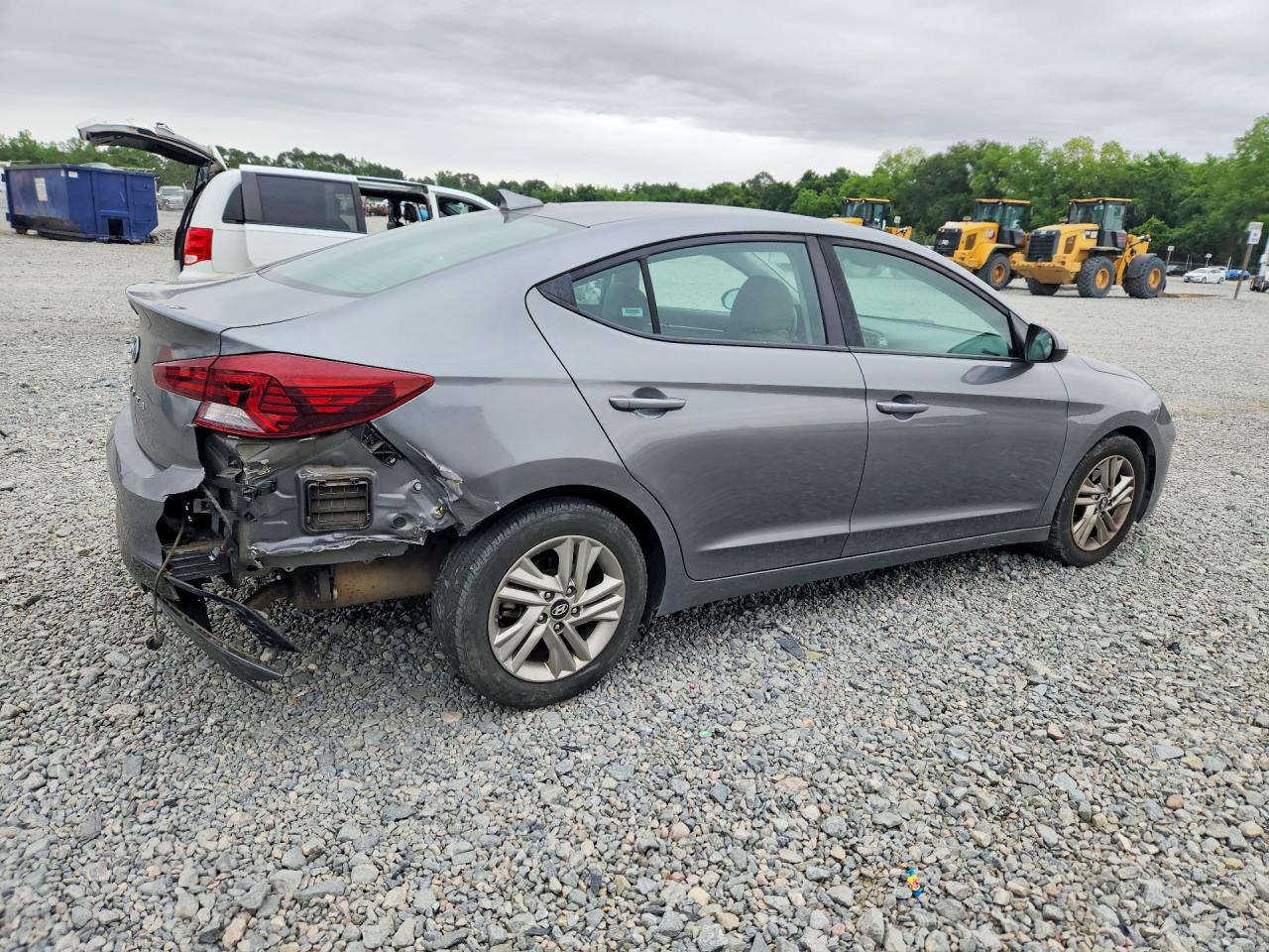 2019 HYUNDAI ELANTRA SEL photo 5