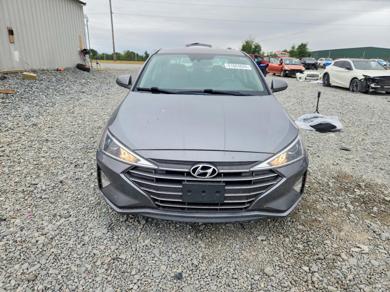 2019 HYUNDAI ELANTRA SEL photo 9