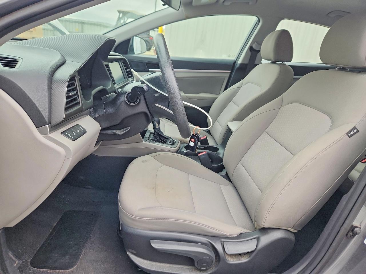 2019 HYUNDAI ELANTRA SEL photo 13