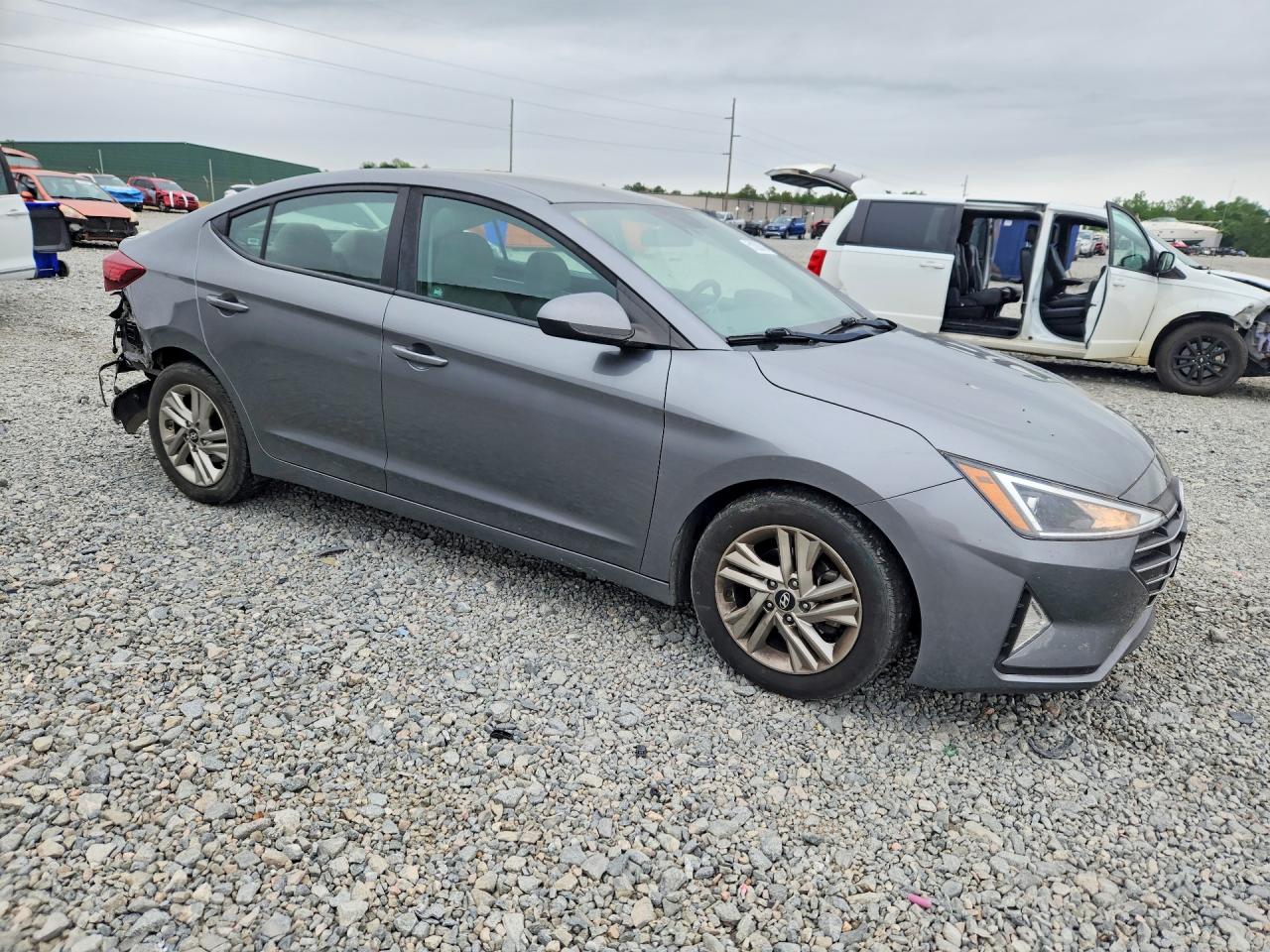 2019 HYUNDAI ELANTRA SEL photo 7