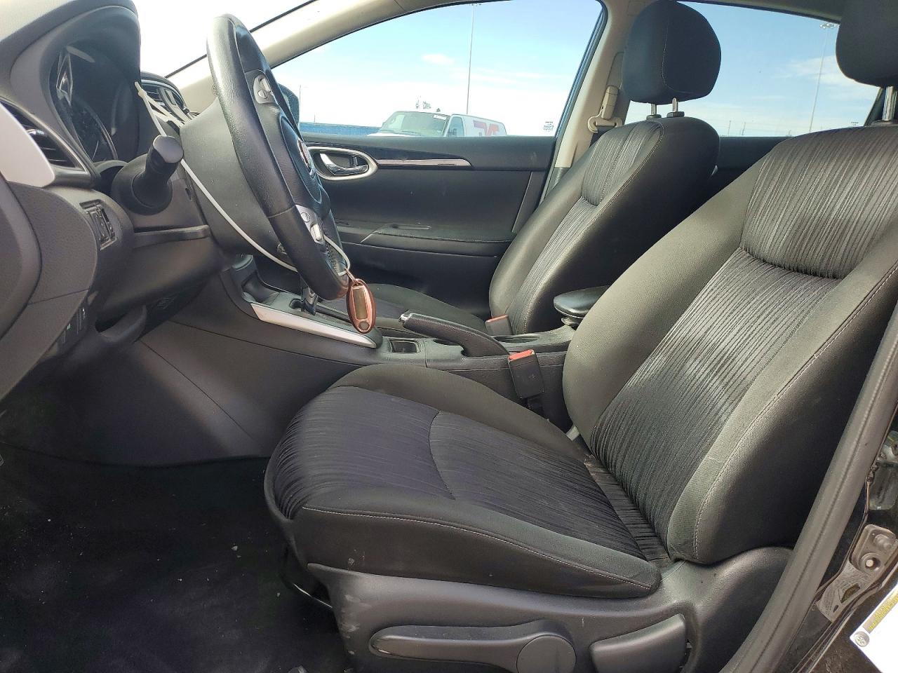 2019 NISSAN SENTRA SV photo 7