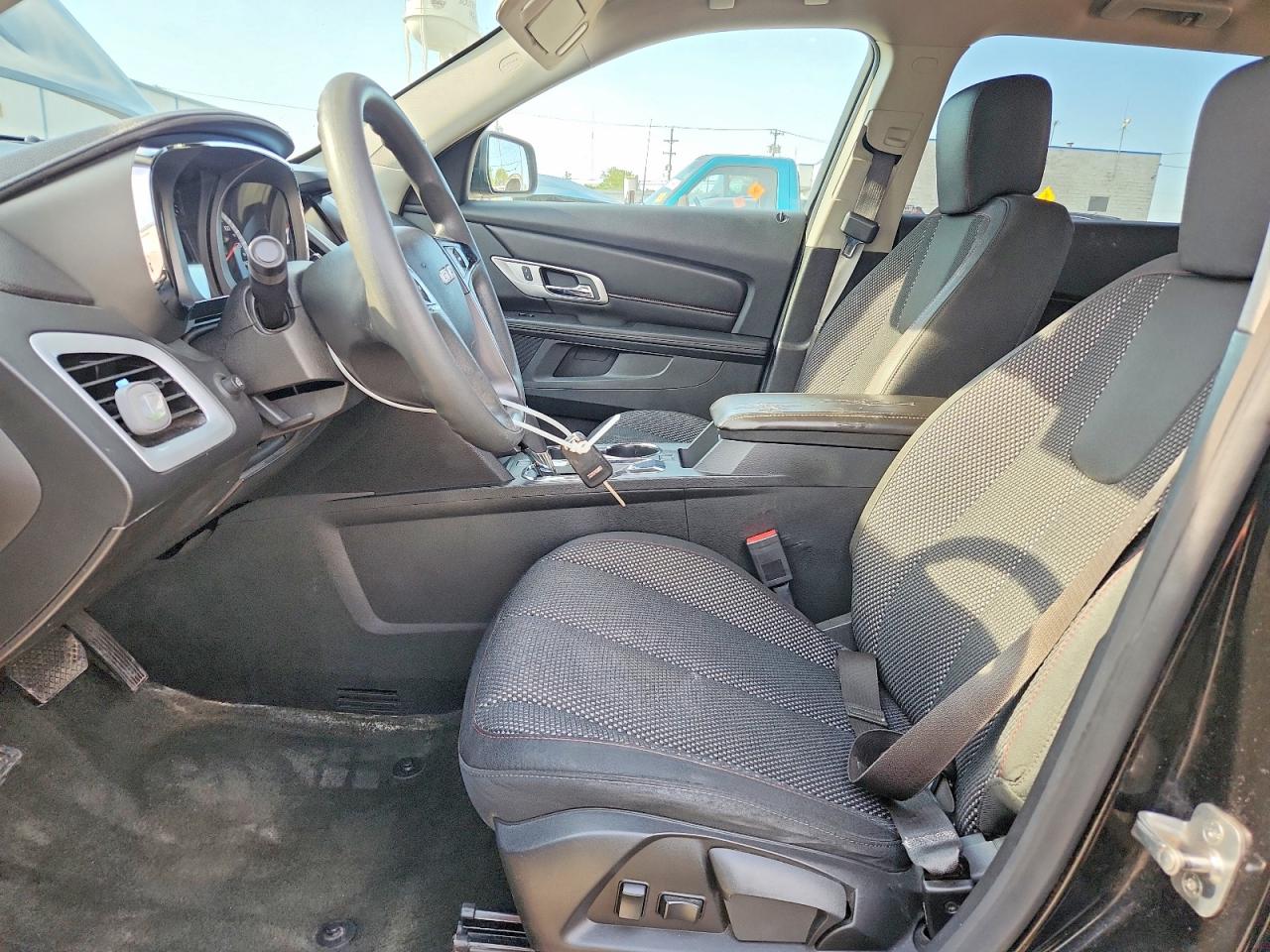 2017 GMC TERRAIN SLE photo 13