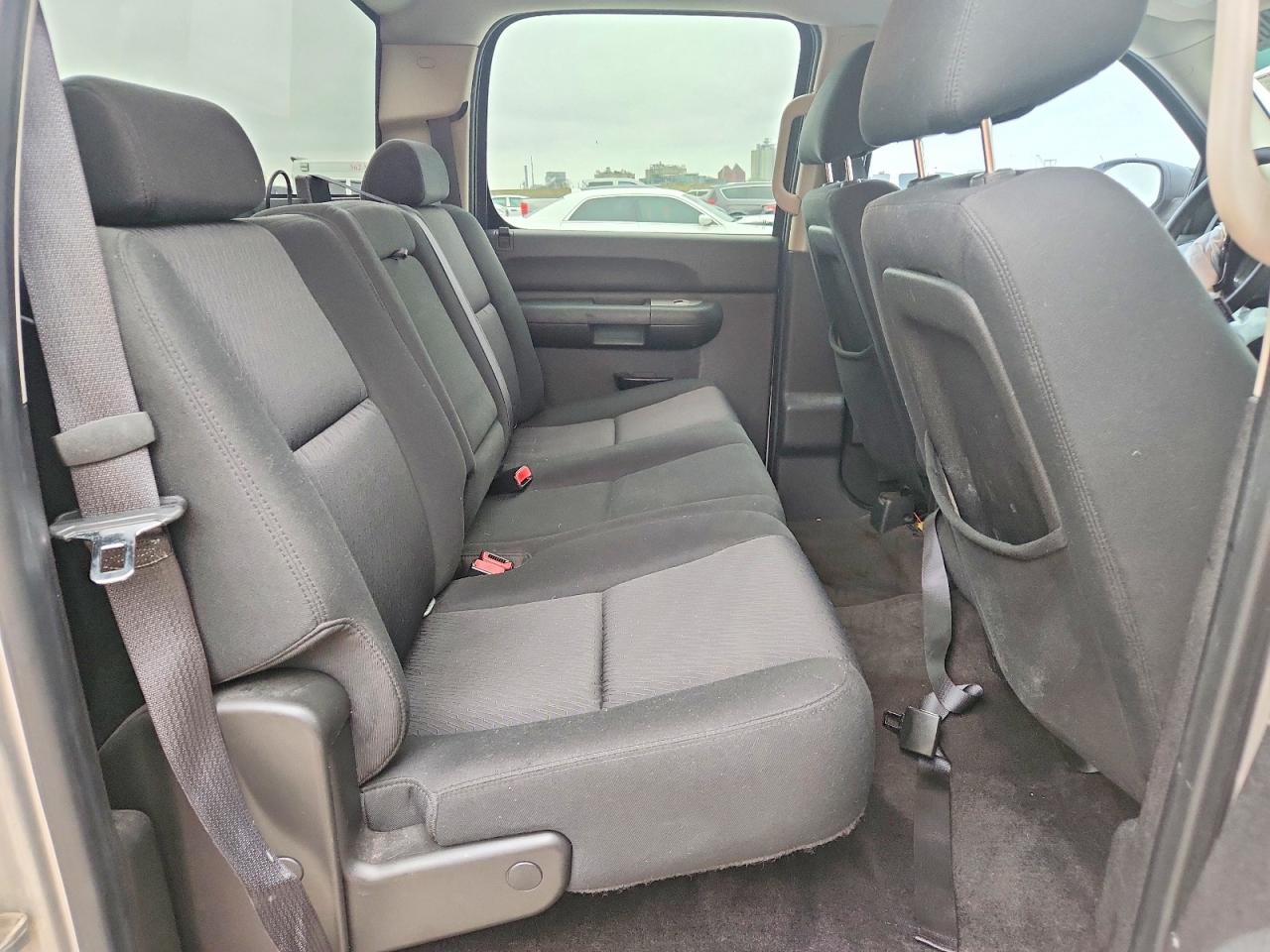2010 GMC SIERRA C1500 SL photo 10
