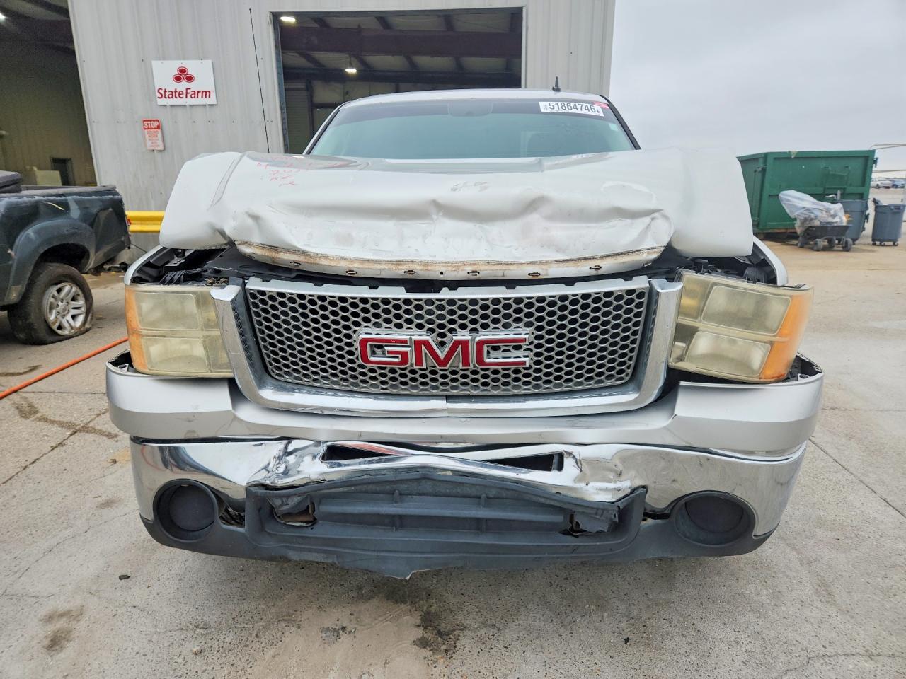 2010 GMC SIERRA C1500 SL photo 5