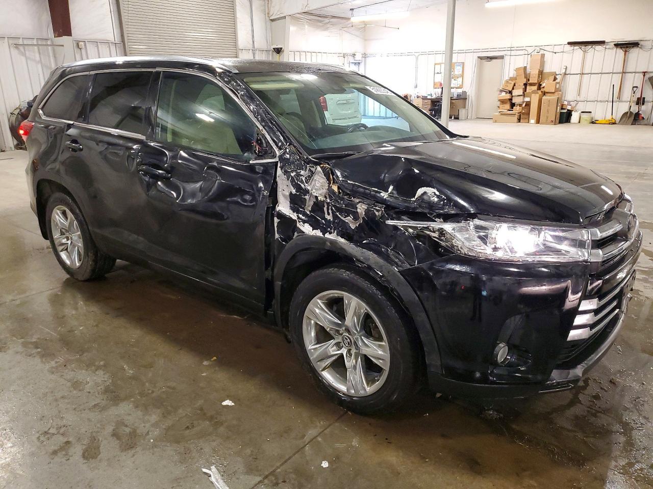 2018 TOYOTA HIGHLANDER LIMITED photo 4