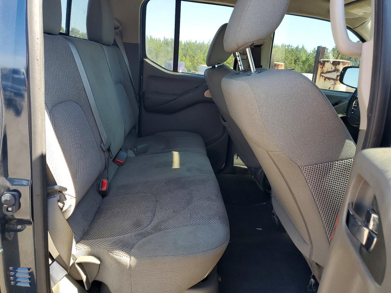 2019 NISSAN FRONTIER S photo 10