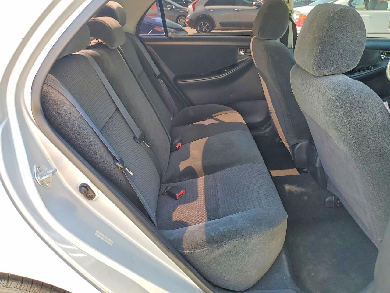 2006 TOYOTA COROLLA S photo 19