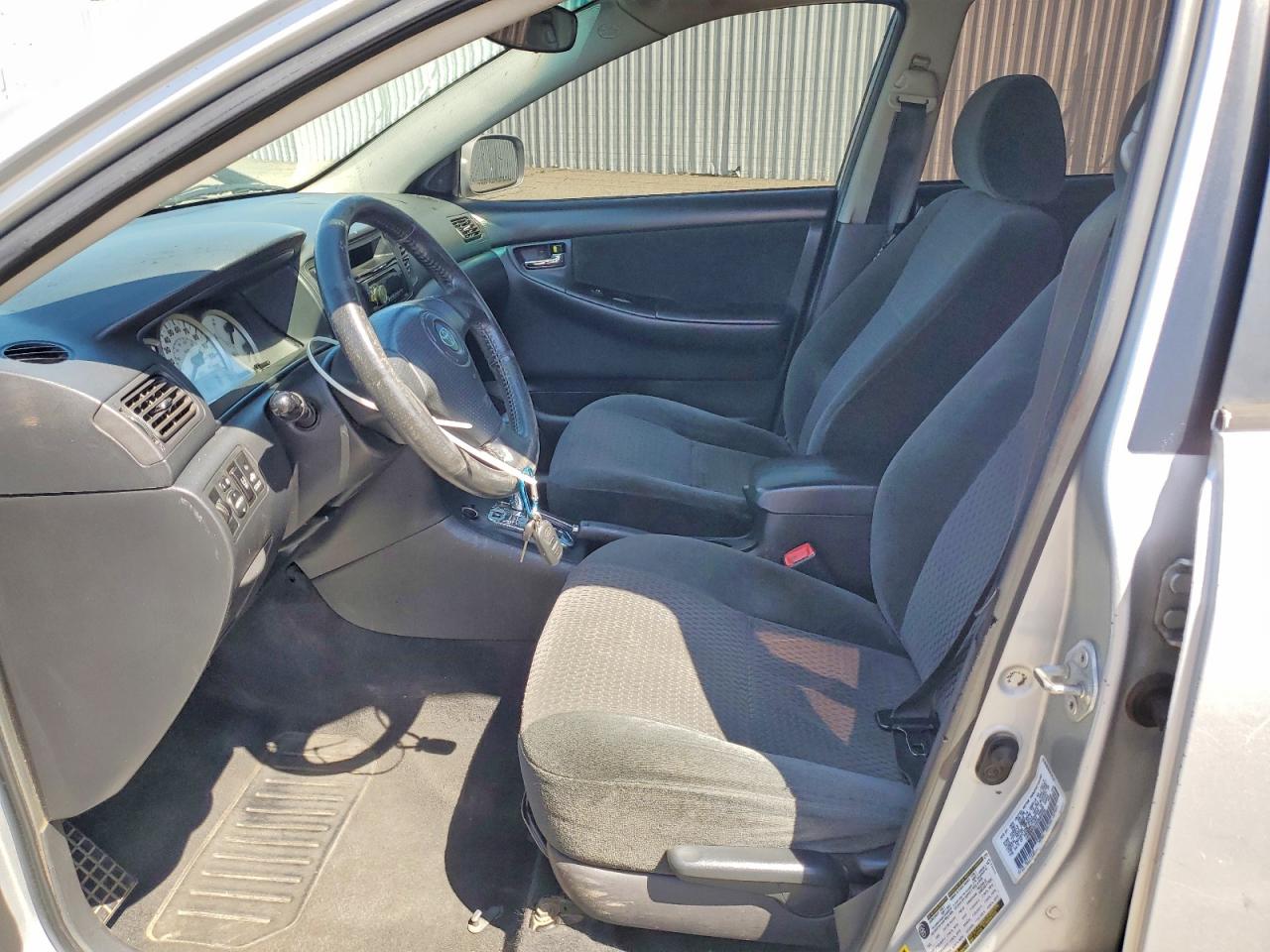 2006 TOYOTA COROLLA S photo 13