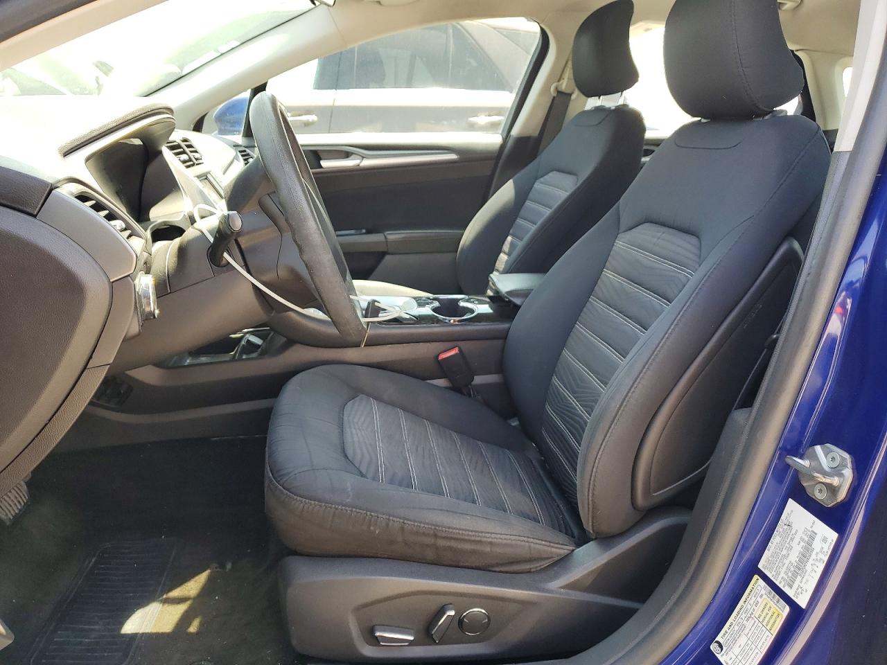 2016 FORD FUSION SE photo 13