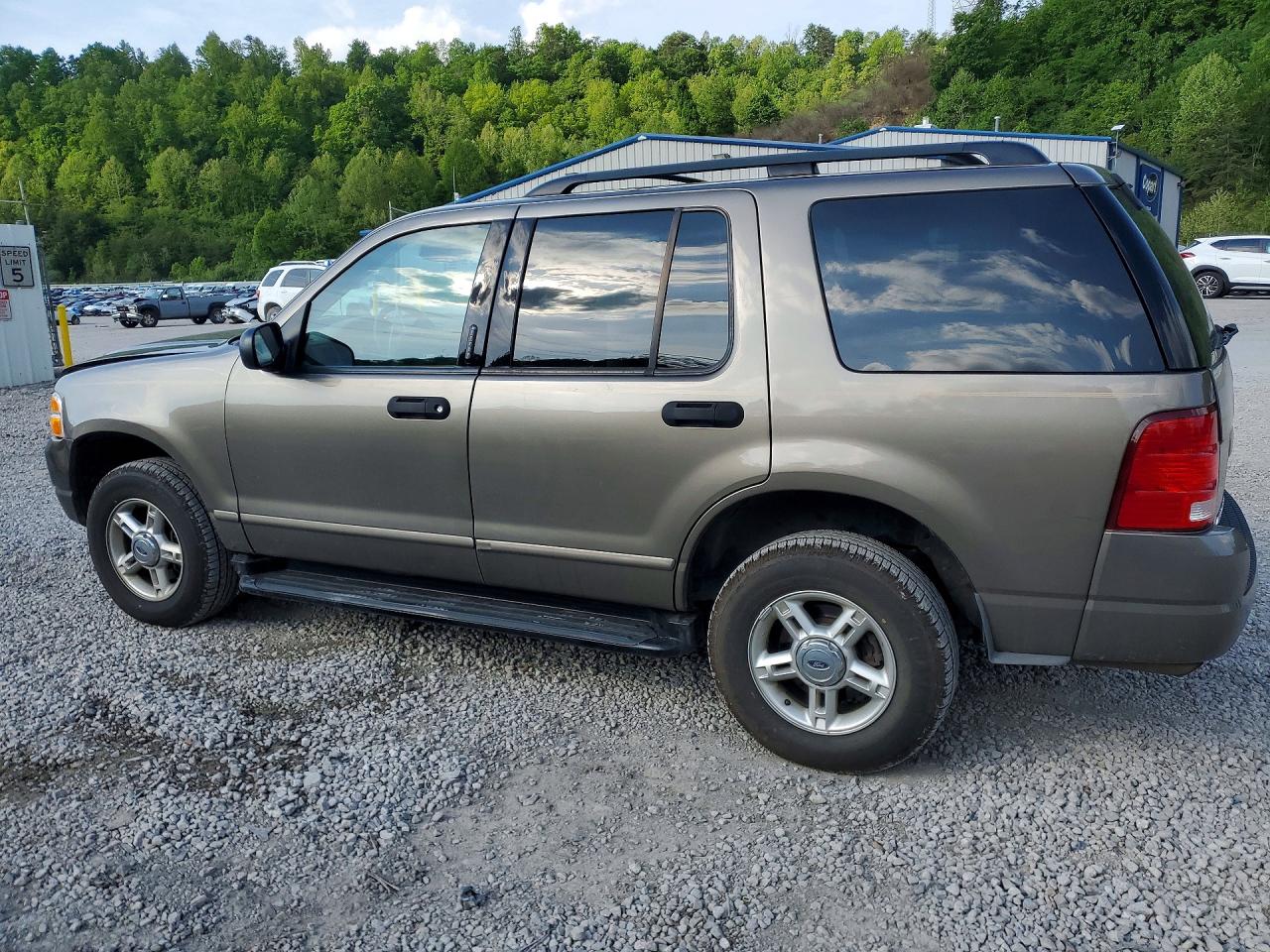 2004 FORD EXPLORER XLT photo 3