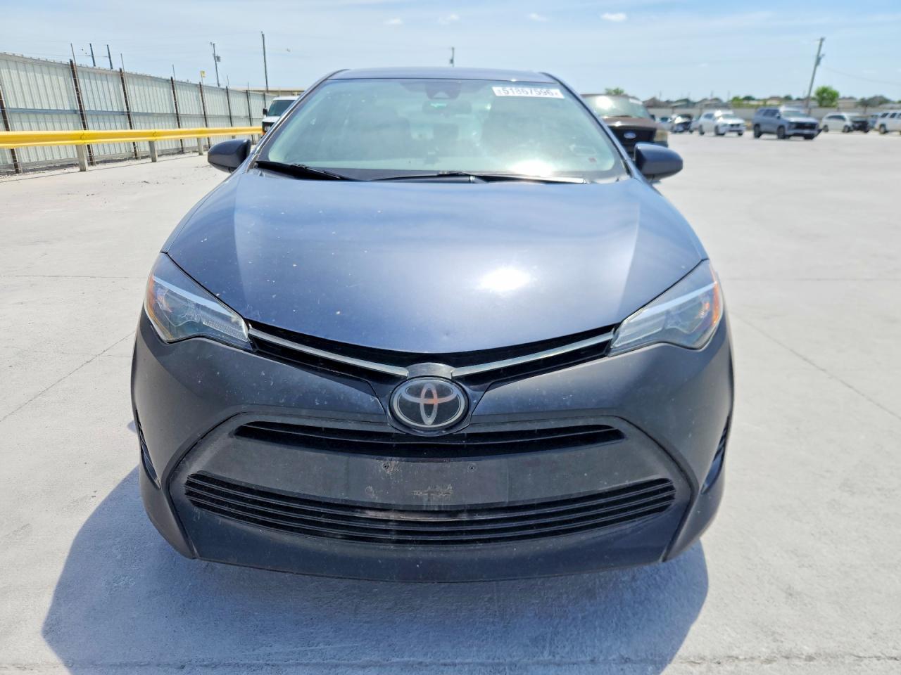 2017 TOYOTA COROLLA LE photo 9
