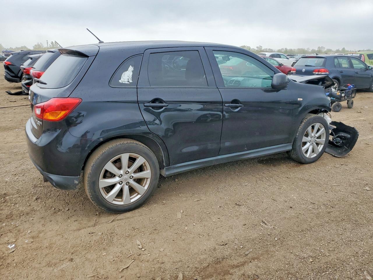 2013 MITSUBISHI OUTLANDER SPORT ES photo 5