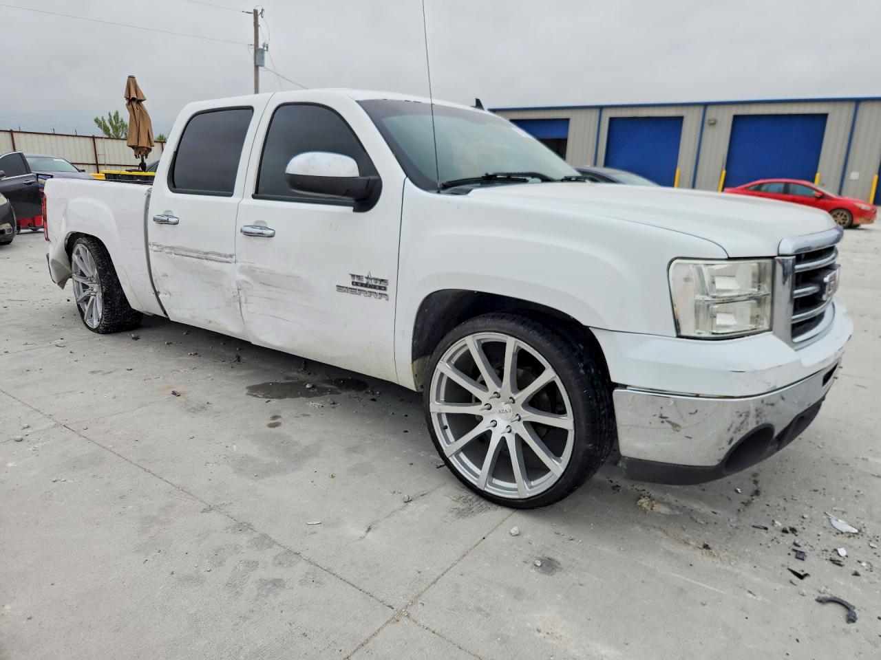 2010 GMC SIERRA C1500 SLE photo 4
