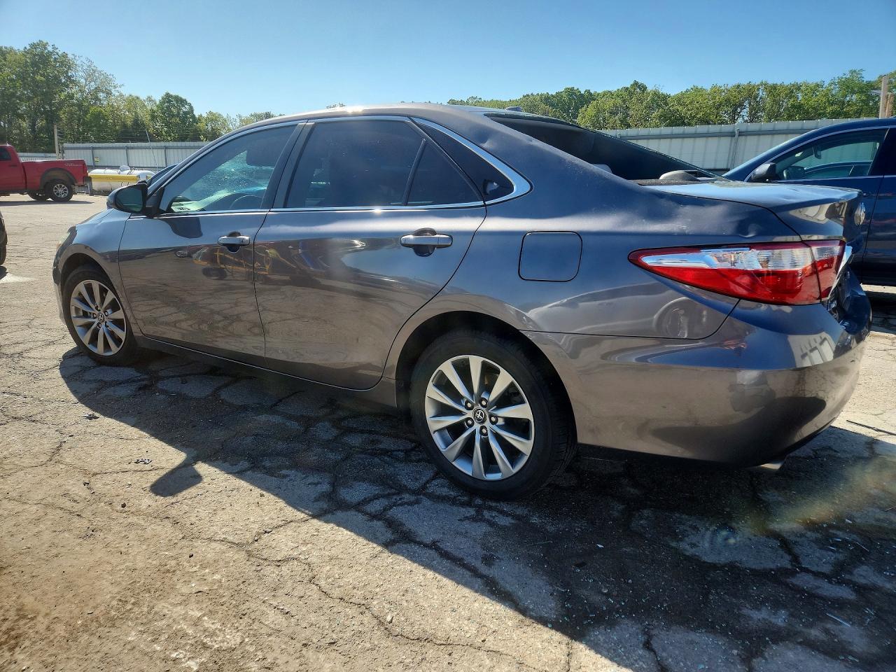 2017 TOYOTA CAMRY XLE V6 photo 4