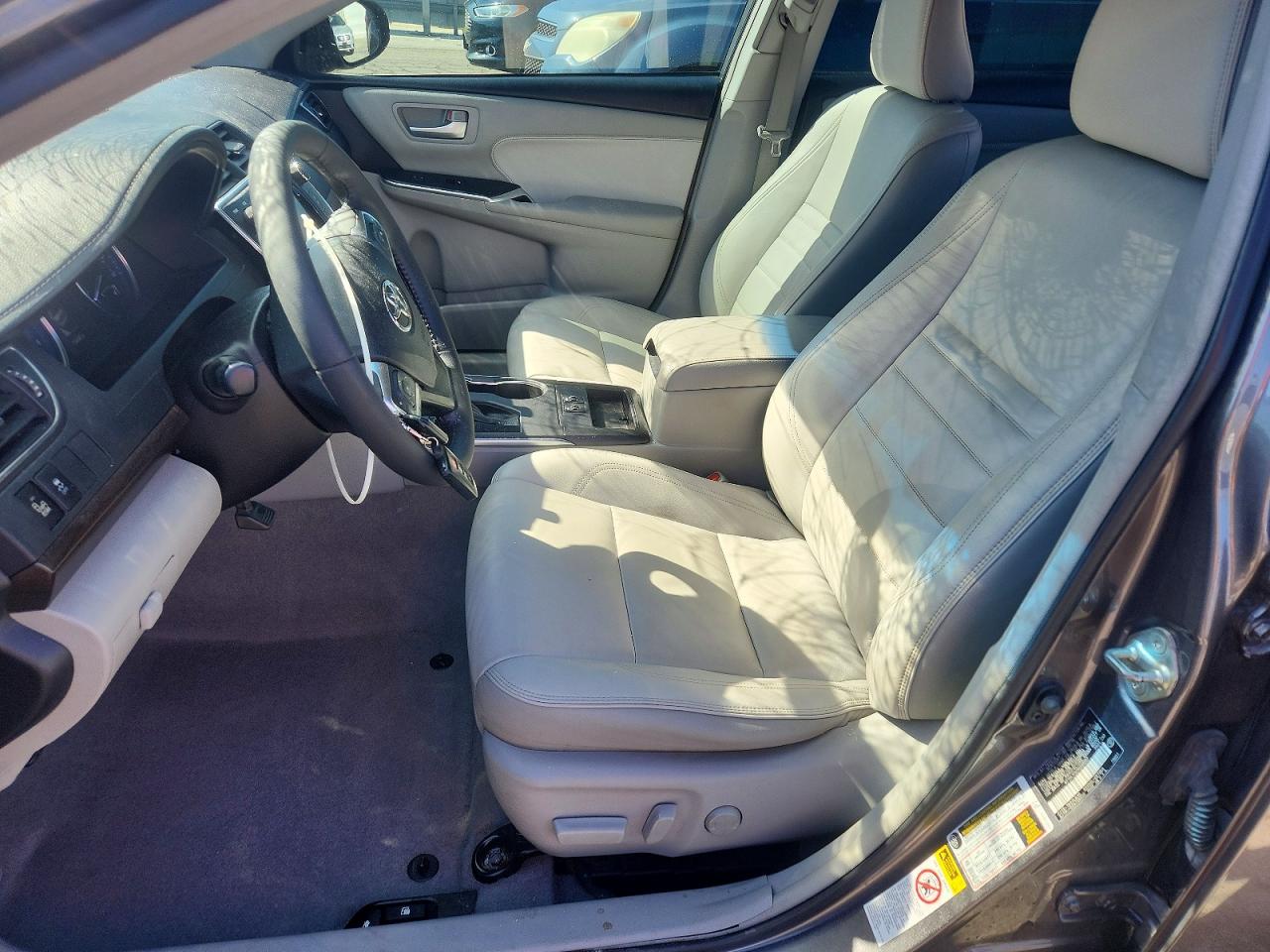 2017 TOYOTA CAMRY XLE V6 photo 19