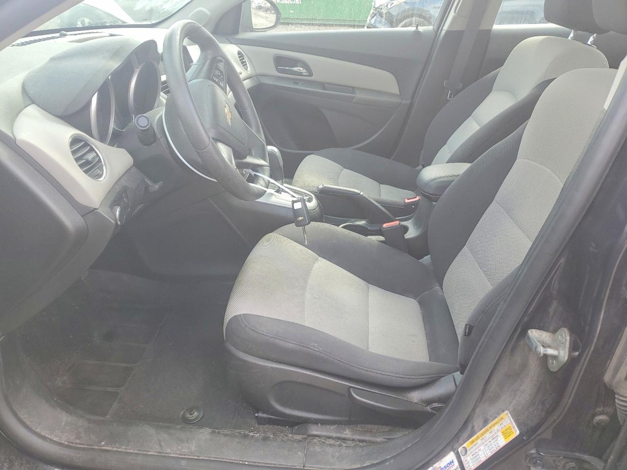 2014 CHEVROLET CRUZE LS photo 19