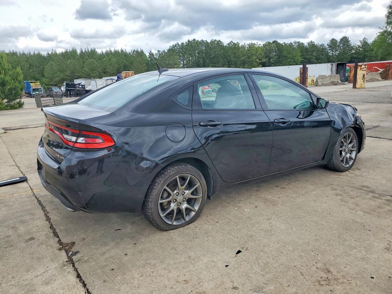 2015 DODGE DART SXT photo 7