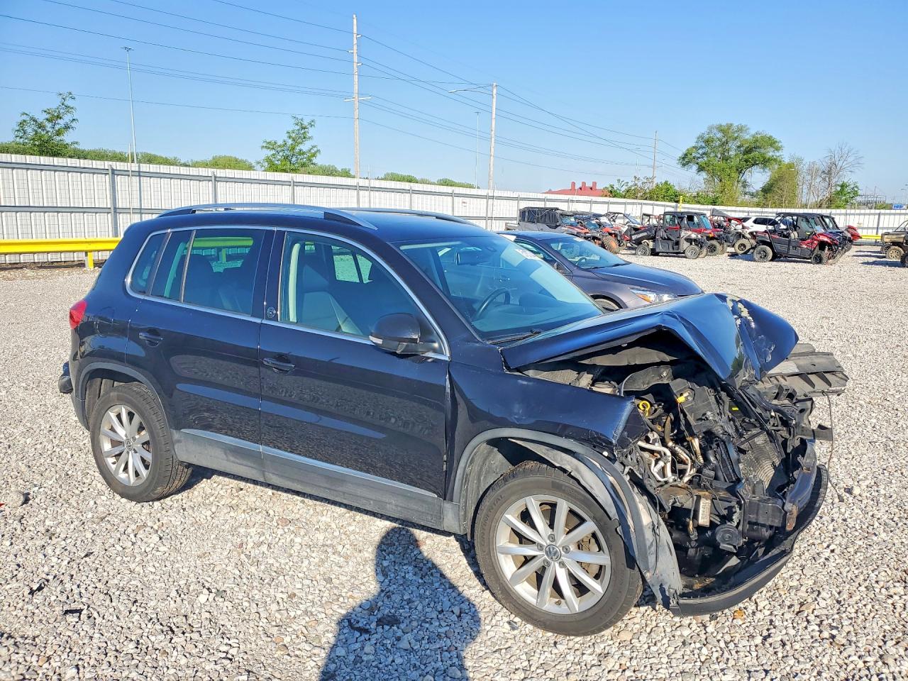 2017 VOLKSWAGEN TIGUAN WOLFSBURG photo 4