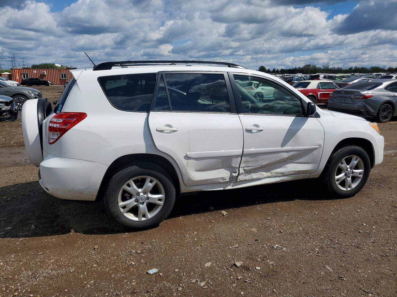 2012 TOYOTA RAV4 BASE photo 5