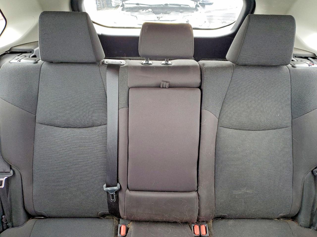 2021 TOYOTA RAV4 LE photo 28