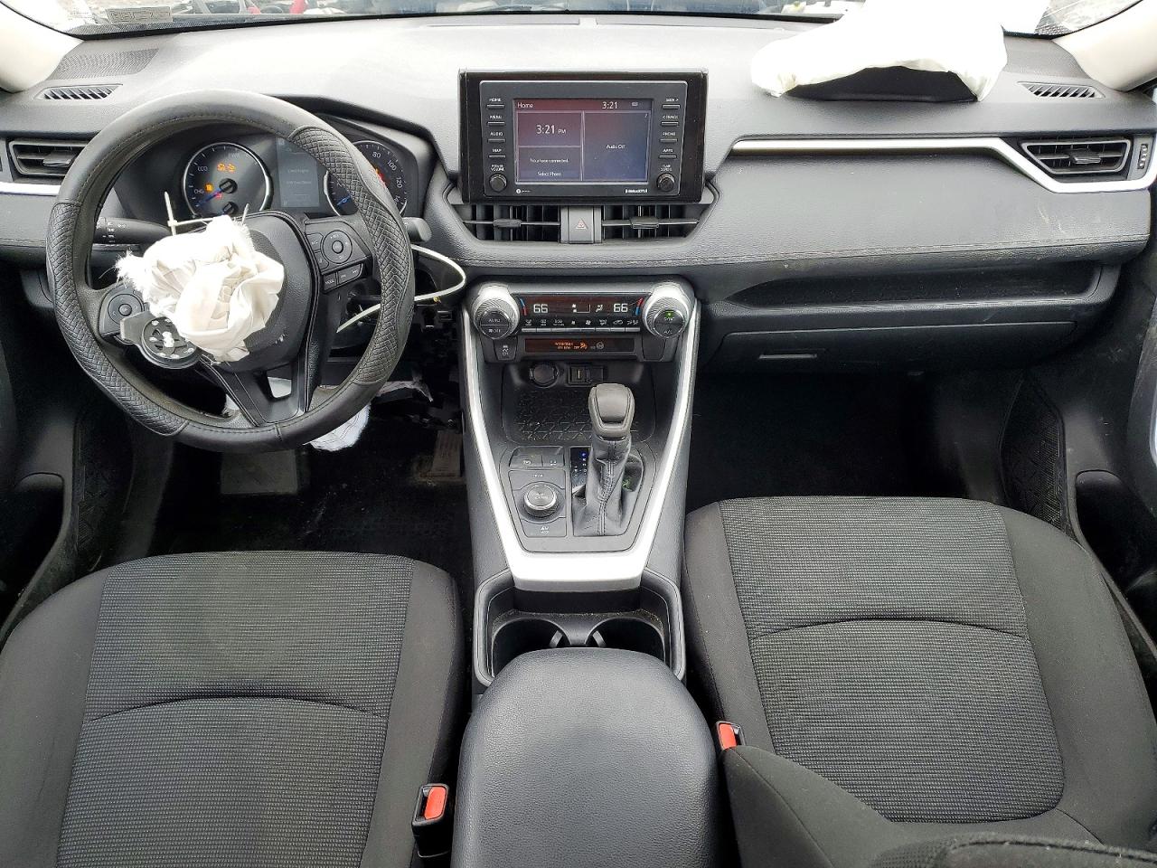 2021 TOYOTA RAV4 LE photo 22