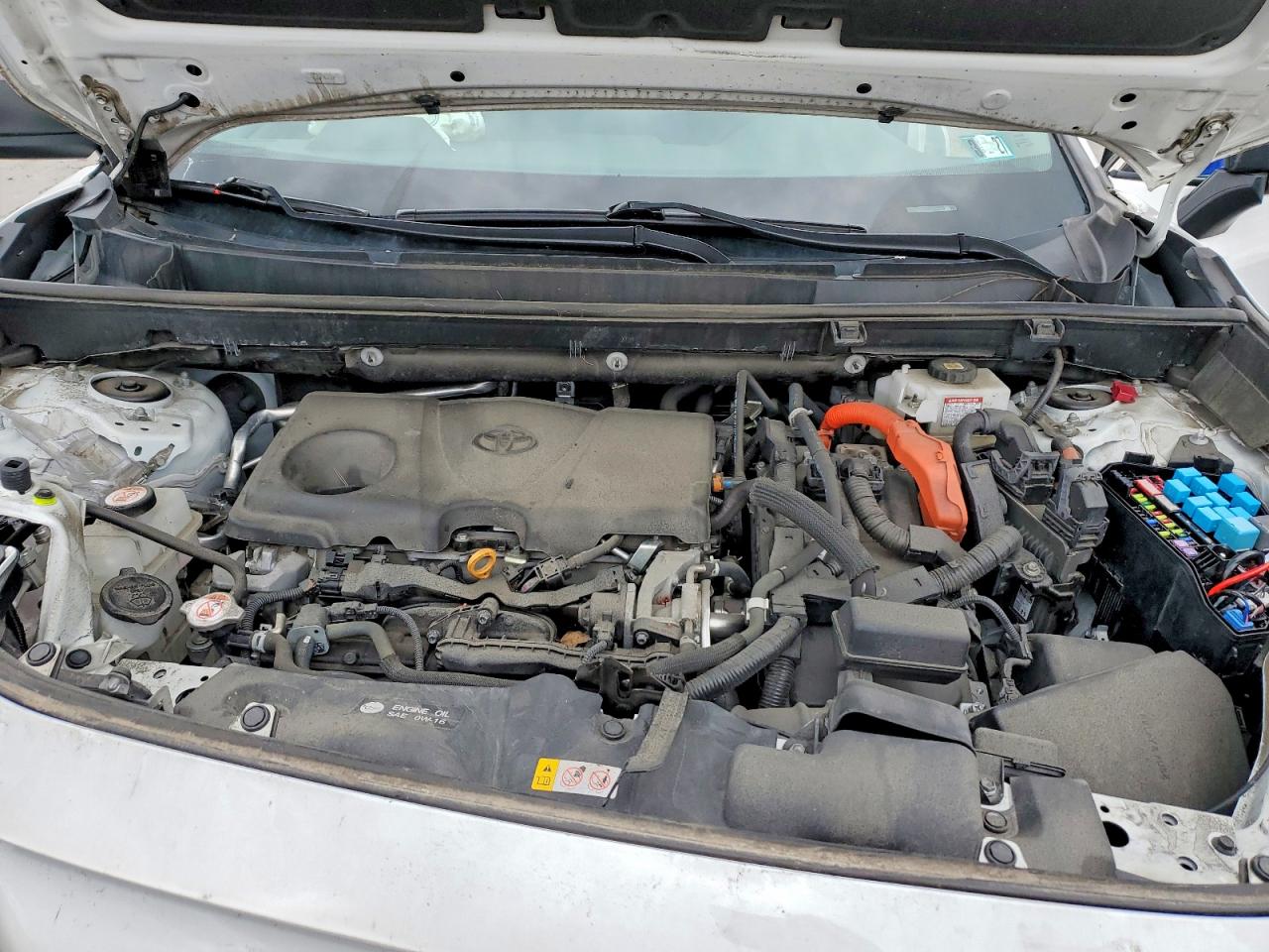 2021 TOYOTA RAV4 LE photo 34