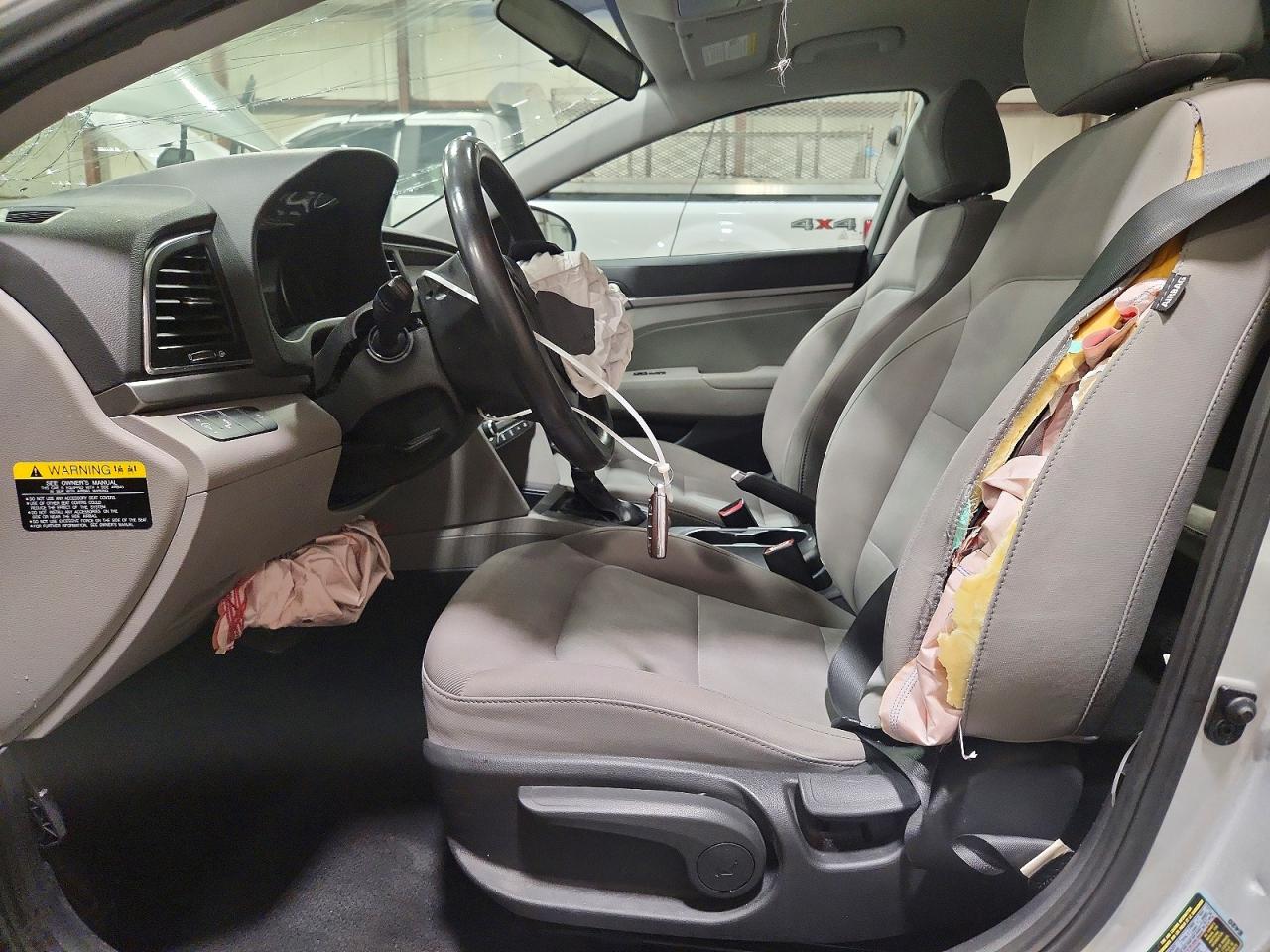 2017 HYUNDAI ELANTRA SE photo 13