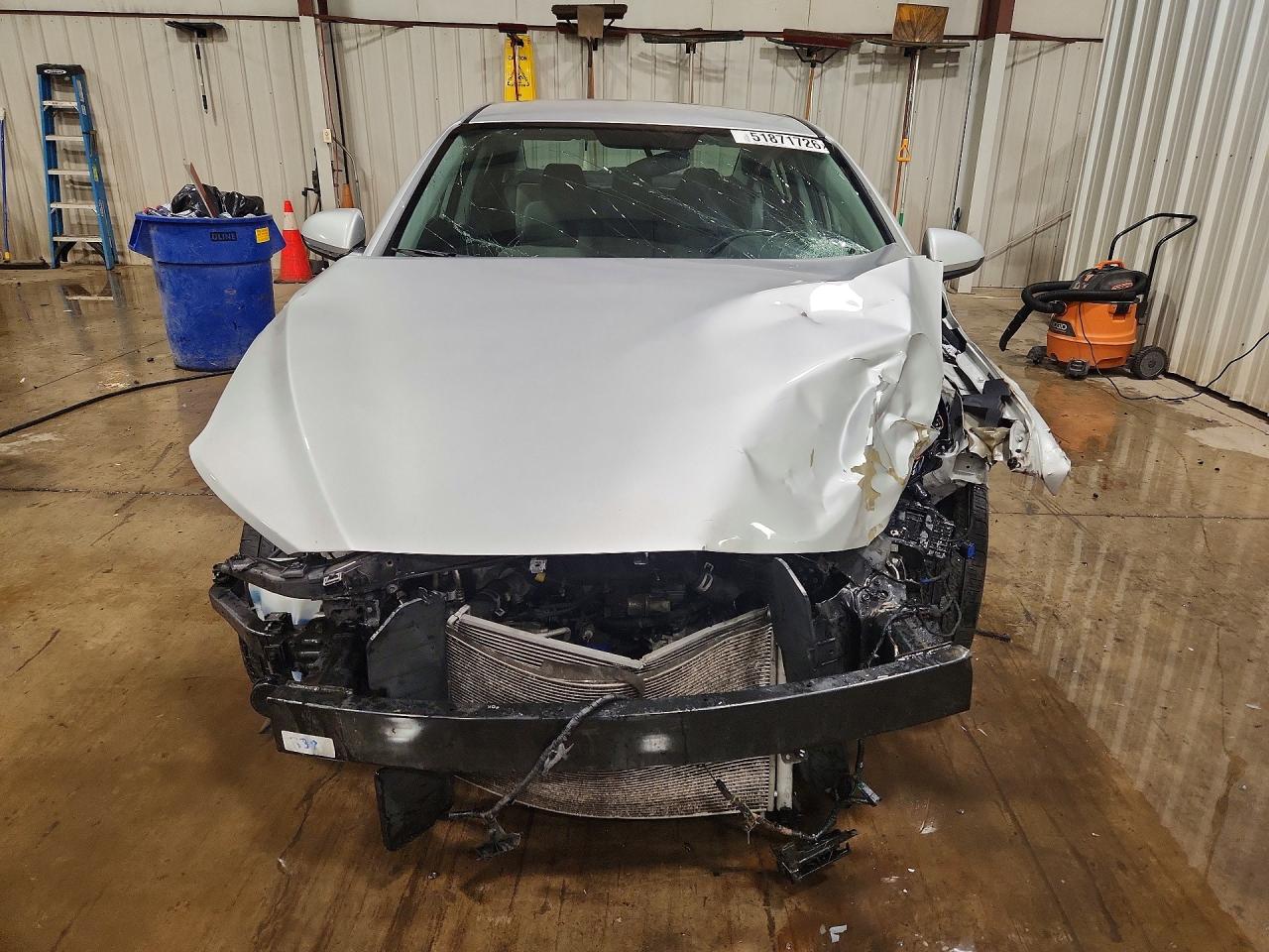 2017 HYUNDAI ELANTRA SE photo 9