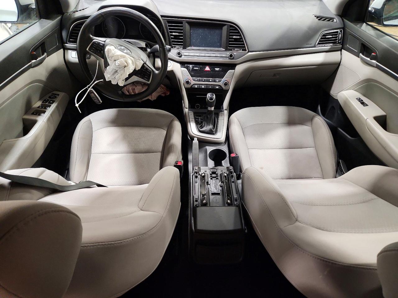 2017 HYUNDAI ELANTRA SE photo 15