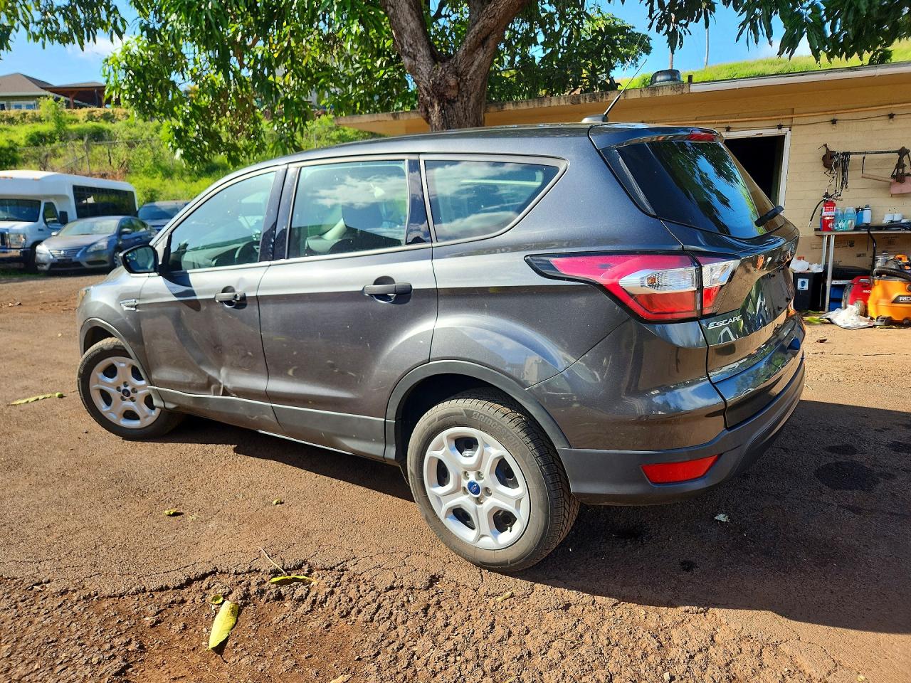 2018 FORD ESCAPE S photo 4